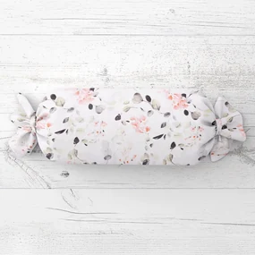 Biante Vankúš valec bonbon Sandra SA-288 Eukalyptus s ružovými kvetmi na bielom 15x60 cm