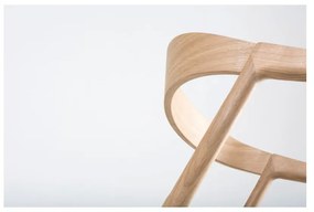 Jedálenská stolička z masívneho dubového dreva s modrosivým sedadlom Gazzda Muna