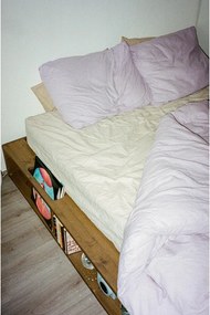 Hnedá dvojlôžková posteľ z borovicového dreva s roštom 140x200 cm Ziggy – Karup Design