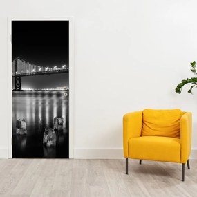 Fototapeta na dvere - Čiernobiely most (95x205cm)