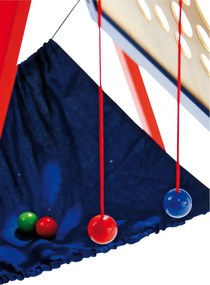 Motorická stena s loptičkami