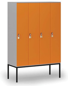 Drevená šatníková skrinka S4 s podnožou, 4 oddiely, 1871 x 1200 x 500 mm, demont, otočný zámok, sivá / oranžová
