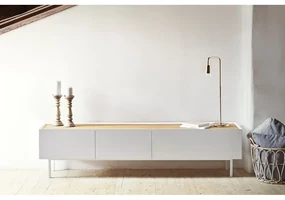 Biely/v prírodnej farbe TV stolík v dekore duba 180x45 cm Arista – Teulat