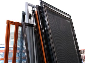 Sieťky na DVERE  - pántové - renolit