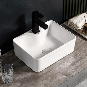 BPS-koupelny Keramické umývadlo na dosku HYD-EE-WH-410 41x31 cm, biele