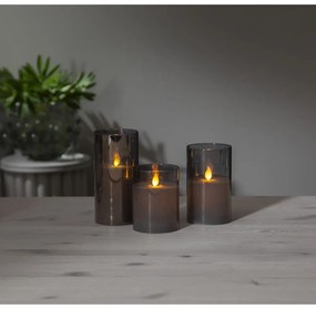 Sivá LED vosková sviečka v skle Star Trading M-Twinkle, výška 15 cm