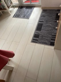 Associated Weavers koberce Protišmykový behúň na mieru Adagio 19 sivý - šíre 90 cm