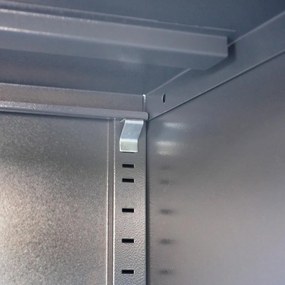 Plechová skriňa 90x82x43cm s 2 policami