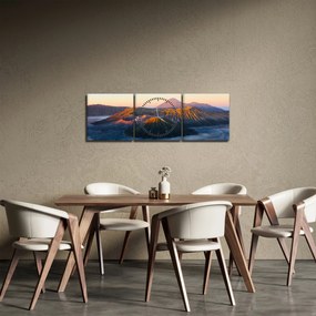 Obraz hory Bromo v Indonézii (s hodinami) (90x30 cm)