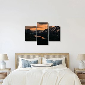 Obraz jazera medzi horami (90x60 cm)