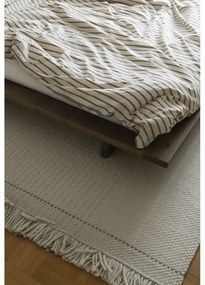 Hnedá dvojlôžková posteľ z borovicového dreva s roštom 180x200 cm Japan – Karup Design