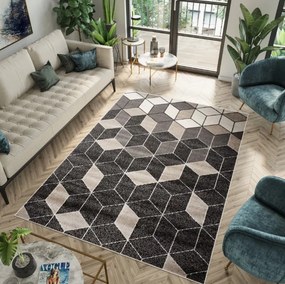Moderný koberec fiesta s geometrickým vzorom