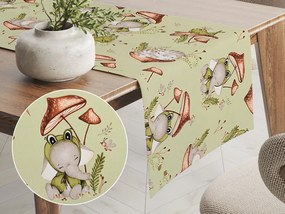 Biante Detský bavlnený behúň na stôl Sandra SA-474 Žabky a zvieratká medzi hubami na zelenom 35x160 cm