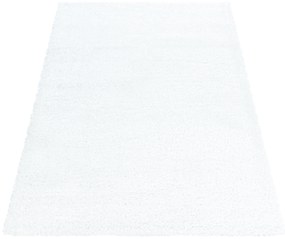 Ayyildiz Kusový koberec BRILLIANT 4200, Snehová Biela Rozmer koberca: 140 x 200 cm