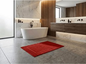 Hotelová predložka červená 750 g/m2