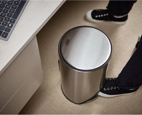 Nášľapný odpadkový kôš z nehrdzavejúcej ocele v lesklo striebornej farbe 10 l Arc – Joseph Joseph