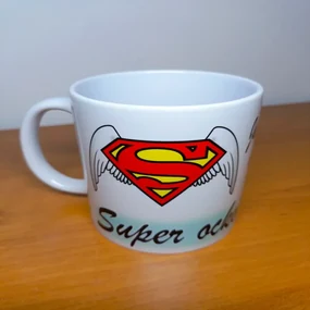 Šálka s motívom a obrázkom