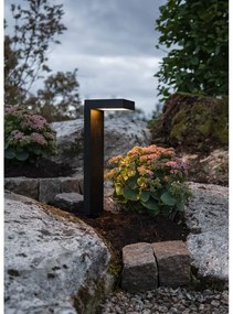 Vonkajšie solárne LED svietidlo Star Trading Vicini, výška 38 cm