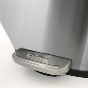 Nášľapný oceľový odpadkový kôš v matne striebornej farbe 5 l Akira – Spirella