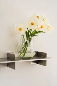 Biela sklenená ručne vyrobená váza (výška 22 cm) Dam – noo.ma