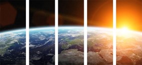 5-dielny obraz pohľad na planétu Zem z vesmírnej stanice