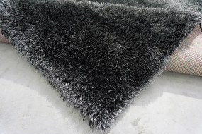 Koberec Seven Soft 7901 čierny shaggy obdĺžnikový – vysoký vlas Rozmer: 80x150 cm