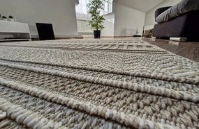 Béžový boho koberec s pruhovaným vzorom 878-B – polypropylén Rozmer: 140x190 cm