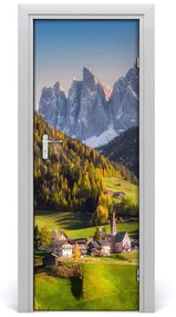 Fototapeta dvere samolepiace mestečko v horách 75x205 cm