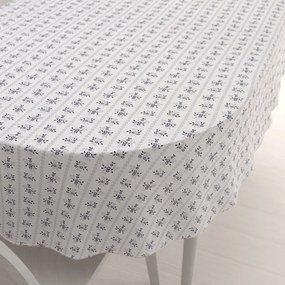 Biante Bavlnený oválny obrus Sandra SA-641 Temne modrý ľudový kvetinový vzor na bielom 80x120 cm