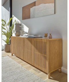 Nízka komoda v dekore duba v prírodnej farbe 180x72 cm Beyla – Kave Home