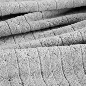 Originálna svetlo sivá deka s geometrickým vzorom