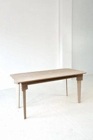 Nastaviteľný stôl pre deti