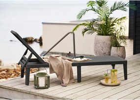 Kovový/sklenený lampáš (výška 20,5 cm) Lohals – House Nordic