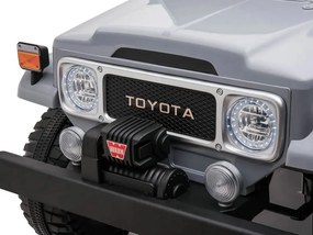 JOKOMISIADA Detské autíčko na batérie pre 2 osoby Toyota Land Cruiser PA0285 sivý