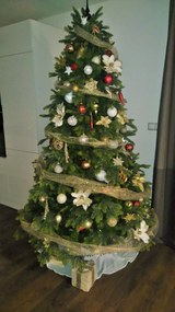Umelý 3D vianočný stromček Noel 210 cm
