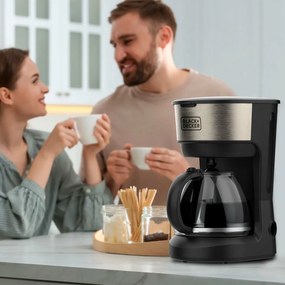 Black+Decker BXCO600E Kávovar, čierna
