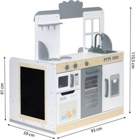 Drevená kuchynka pre deti so stolikom a stoličkami v štýle reštaurácie