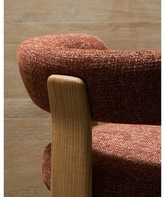 Jedálenské kreslo s podrúčkami z jaseňového dreva v prírodnej farbe/terakotové Granite – Kave Home