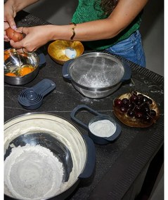 Misy v lesklo striebornej farbe v súprave 9 ks Nest 100 Collection – Joseph Joseph