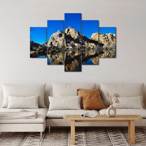 Obraz zrkadlenie skál (150x105 cm)