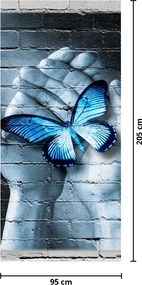 Fototapeta na dvere - Modrý motýľ na stene (95x205cm)