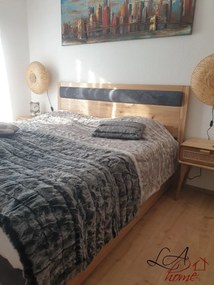 Šedý chlpatý vankúš Tiara s bielymi pruhmi - 30 * 50 * 15cm