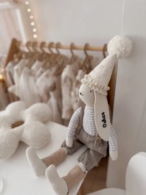 Plyšový králik v šedom s menom dieťaťa