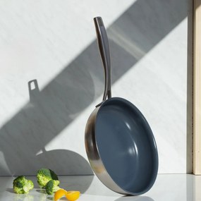 Panvica s titánovým povrchom Ø 22 cm H: 5 cm - Sirius Terra Multi-layer Lunasol - 601205