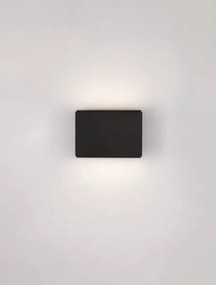 Minimalistické nastenné svietidlo Oti Čierna