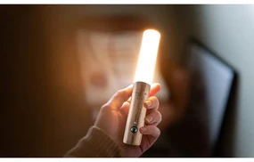 Hnedé LED nástenné svietidlo na USB Baton – Gingko
