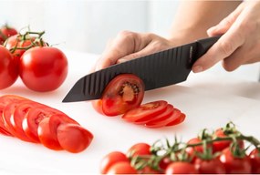 Klarstein Kissaki, sada nožov, 7-dielna, magnetický stojan, nepriľnavý povrch, vlnovitý tvar čepele, čierna