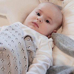 Bambusová prikrivka svetlo šedá 80×100 cm