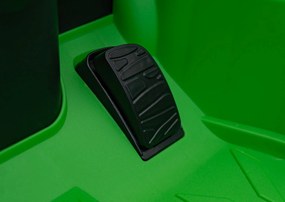 Ramiz Lamborghini Revuelto vozidlo Zelená