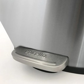 Nášľapný oceľový odpadkový kôš v matne striebornej farbe 50 l Akira – Spirella